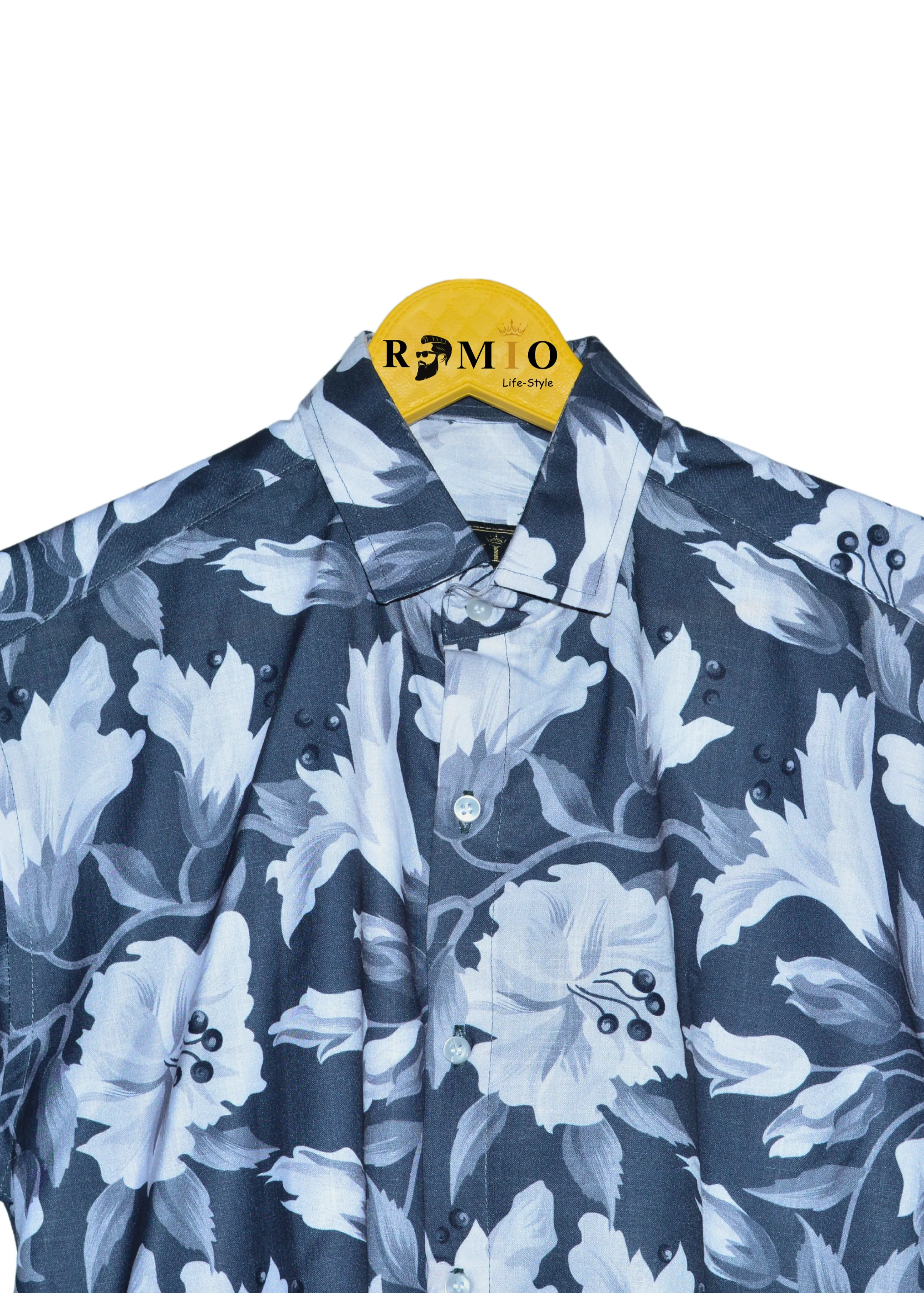 Men's White Cotton Blend Regular Fit Printed Half Sleeves Casual Shirt (f19)